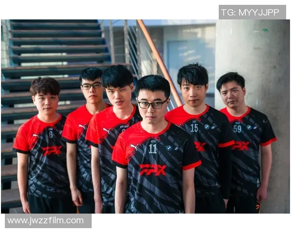 FPX战队在冠军杯积分榜上以93分稳居第一，争夺冠军之路愈发明朗